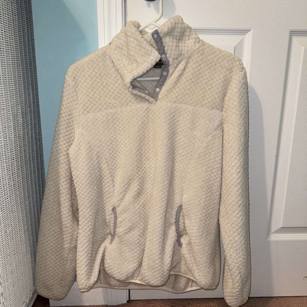 Cream Quilted Pullover Jacket